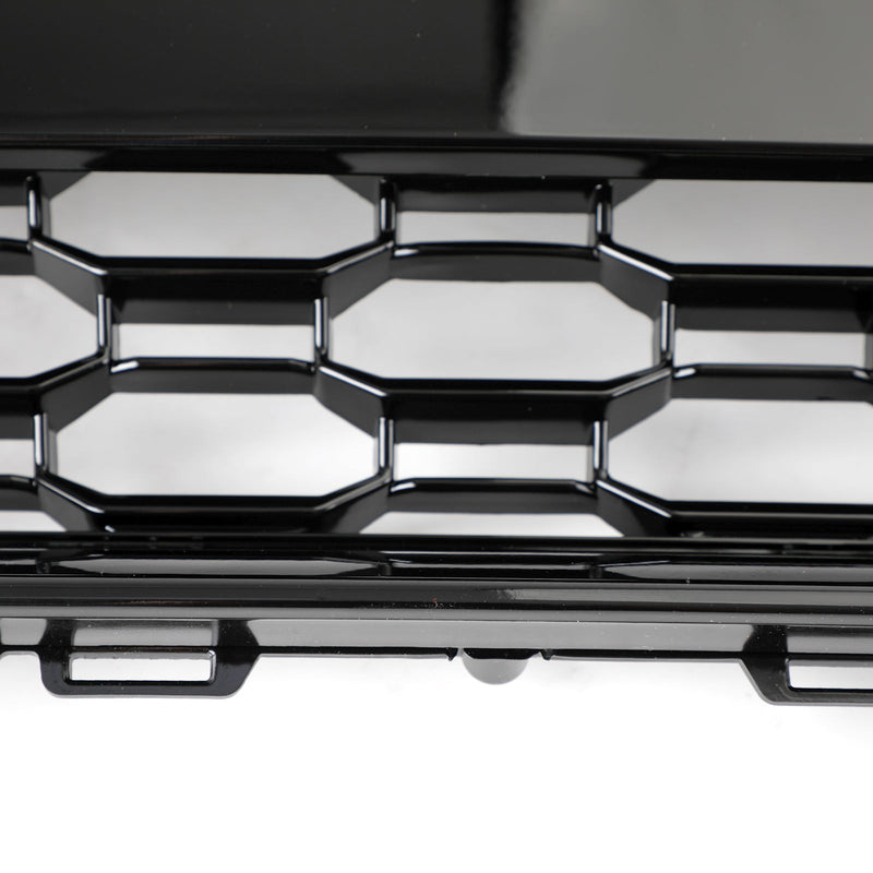 Black RS4-Style Hexagonal Honeycomb Grille for Audi A4 - in use 2 - Becquet Voiture