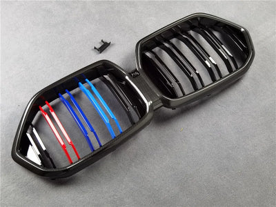 Grille de Calandre M Carbone BMW (Multi-Modèles) - packshot studio - Becquet Voiture