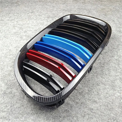 Grille de Calandre M Carbone BMW (Multi-Modèles) - vue de trois-quarts - Becquet Voiture