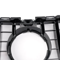 Grille Pare-Chocs Mercedes-Benz W205 C63 Noir 2015-2018 - détail du montage 2 - Becquet Voiture