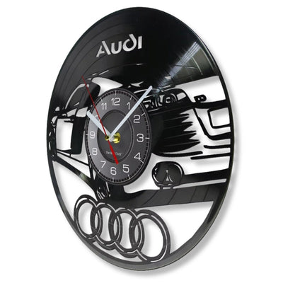 Horloge Murale Design Audi R8 Métal - vue de trois-quarts - Becquet Voiture