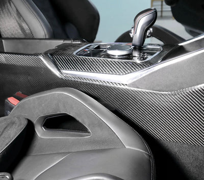 Housse Console Centrale Fibre Carbone BMW G80 G82 G87 - vue arrière - Becquet Voiture