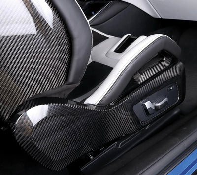 Housse Siège Latérale Carbone BMW G80 G81 G82 G83 - vue de trois-quarts - Becquet Voiture