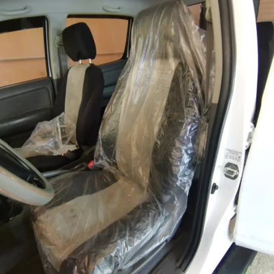 Housses de Siège Auto Jetables Universelles (Kit 50 Pièces) - vue de trois-quarts - Becquet Voiture