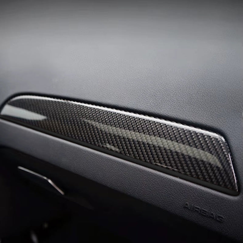 Carbon Insert Audi Q5 A5 A4 B8 - fitted on vehicle - Becquet Voiture