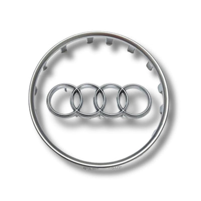 Insert Cerclage et Logo Volant Audi Noir Chrome - en situation - Becquet Voiture