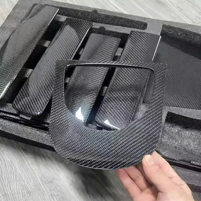 Intérieur Fibre de Carbone Mercedes Classe G W464 - vue de trois-quarts - Becquet Voiture