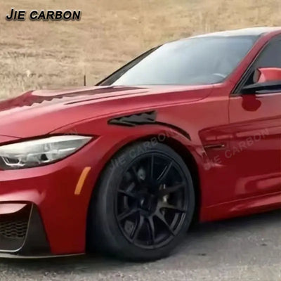 Jupes Latérales Carbone BMW M3 F80 M4 F82 - vue de trois-quarts - Becquet Voiture