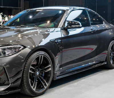 Jupes Latérales KB Carbone Sèche BMW M2 F87 - vue de face - Becquet Voiture
