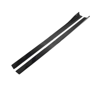 Jupes Latérales Style R Fibre Carbone BMW F80 F82 - vue de face - Becquet Voiture
