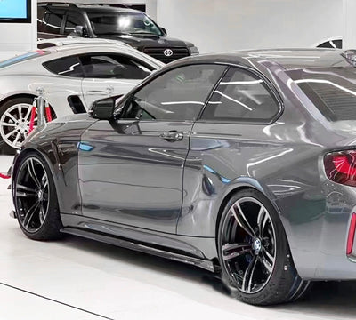 Jupes Latérales T.K Carbone BMW M2 F87 - vue de profil - Becquet Voiture
