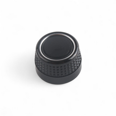 Kit boutons molettes volume média VW Touran 2010-2015 - vue de trois-quarts - Becquet Voiture
