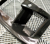 Kit Calandre Centrale Avant Carbone BMW G87 M2 - vue de trois-quarts - Becquet Voiture