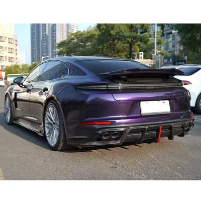 Kit Carrosserie Carbone Porsche Panamera 2024+ - vue de trois-quarts - Becquet Voiture