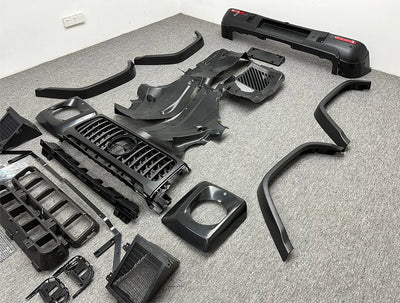 Kit Carrosserie Mercedes Classe G W464 vers W465 - vue de trois-quarts - Becquet Voiture