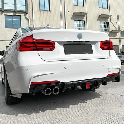 Kit Carrosserie Noir Brillant BMW Série 3 F30 2013-2019 - installé sur véhicule - Becquet Voiture