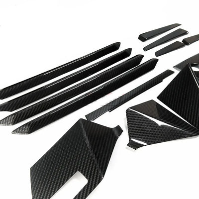 Kit Inserts Intérieur Carbone Réel Audi A3 S3 RS3 8Y - vue de trois-quarts - Becquet Voiture