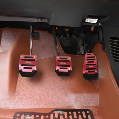 Kit Pédales Sport Universelles Aluminium Boîte Manuelle - vue de trois-quarts - Becquet Voiture