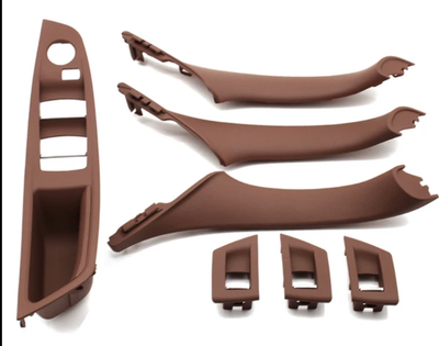 Kit poignées portes intérieures BMW Série 5 F10 F11 2010-2017 - vue de trois-quarts 2 - Becquet Voiture