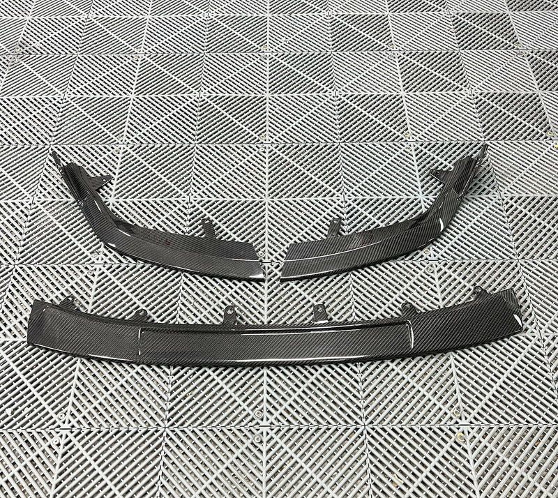 Lame Avant AT V2 Fibre Carbone BMW G87 M2 - vue arrière - Becquet Voiture