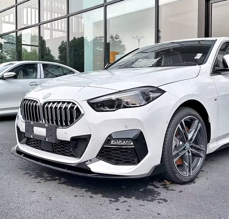 Lame avant BMW Série 2 F44 type M Performance - vue de trois-quarts - Becquet Voiture