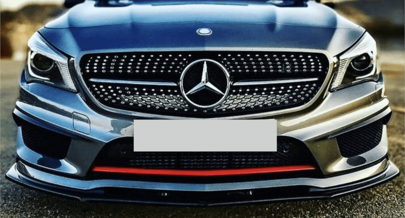 Lame avant Mercedes CLA C117 noir brillant - vue de face - Becquet Voiture