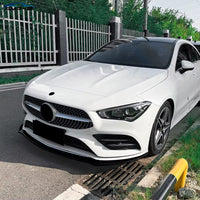 Schwarze Frontlippe Splitter für Mercedes CLA C118 AMG Line in Hochglanz - Dreiviertelansicht - Becquet Voiture