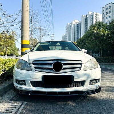 Lèvre Pare-Chocs Avant Mercedes Classe C W204 2007-2011 - vue de trois-quarts - Becquet Voiture