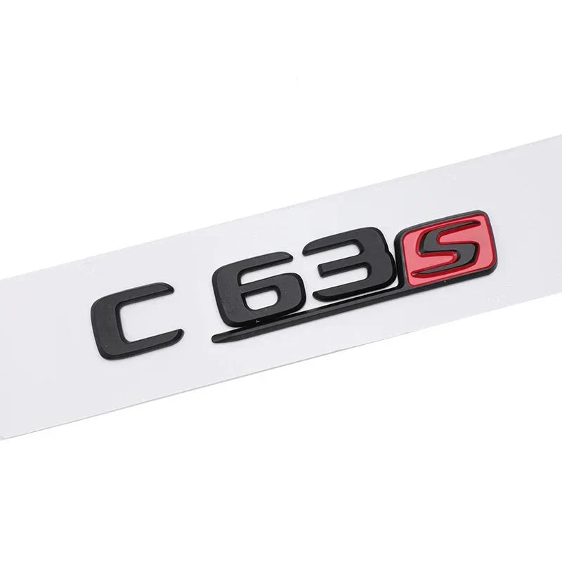 Logo AMG C43 C63S Mercedes Classe C Coffre - installé sur véhicule - Becquet Voiture