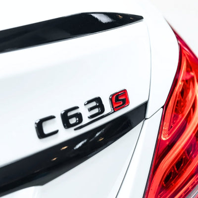 Logo AMG C43 C63S Mercedes Classe C Coffre - vue arrière - Becquet Voiture