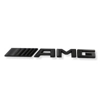 Logo AMG Coffre Arrière Mercedes Noir Chrome Rouge - vue rapprochée - Becquet Voiture