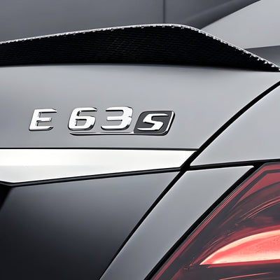 Logo AMG E43 E53 E63S Classe E W213 W214 - vue de profil - Becquet Voiture
