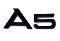 Audi A5 Logo Schwarz Heckklappe 90x35mm - Seitenansicht - Becquet Voiture