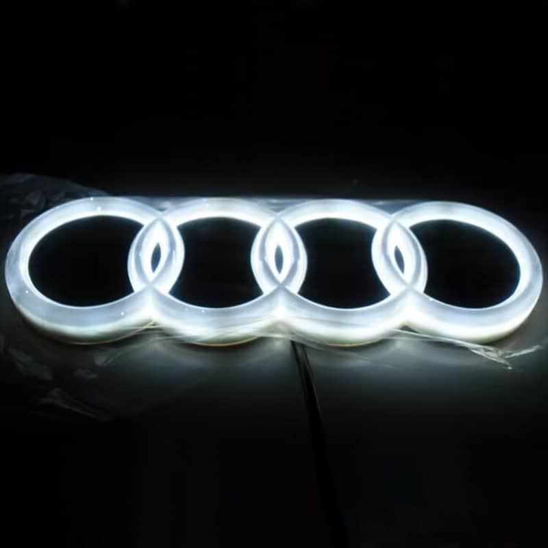 Logo Audi Lumineux LED 4D pour hayon Bleu Rouge Blanc - vue arrière - Becquet Voiture