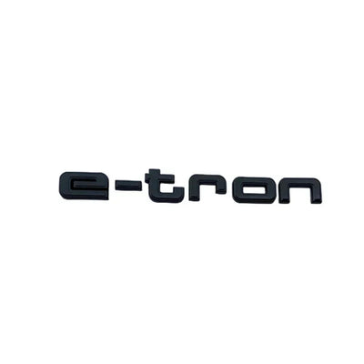 Logo Badge Audi E-tron S Line 11cm - packshot studio - Becquet Voiture