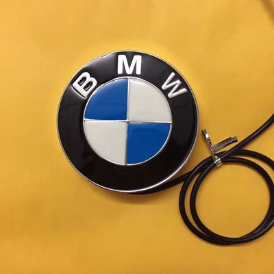 Logo BMW lumineux LED arrière 8,2 cm - Emblème voiture élégant - installé sur véhicule - Becquet Voiture