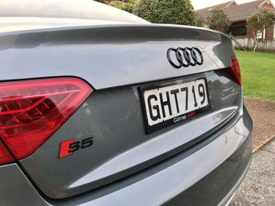 Logo Coffre Noir Brillant Audi 175, 192, 200, 216, 230mm - vue arrière - Becquet Voiture