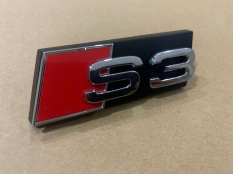 Logo de calandre Audi S3 Chrome Métal - vue de face - Becquet Voiture