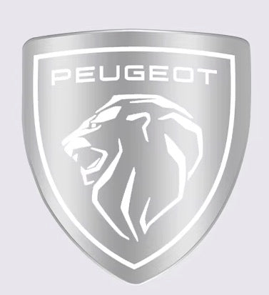 Logo de capot Peugeot Noir Brillant Chrome Carbone 10x9cm - vue de profil - Becquet Voiture