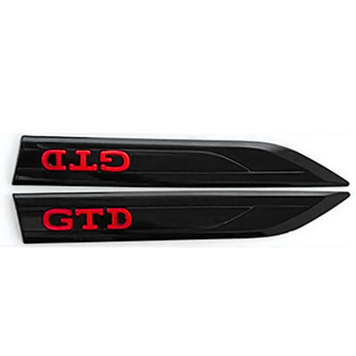 Logo GTI / GTD Aile VW Golf Noir Rouge Blanc - packshot studio - Becquet Voiture