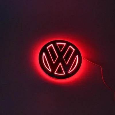 Logo LED Lumineux VW 11 cm Golf Passat Polo - installé sur véhicule - Becquet Voiture