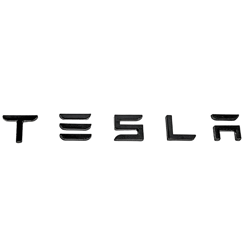 Logo Lettres TESLA Coffre ABS 3D Noir Rouge Chrome - vue de face - Becquet Voiture