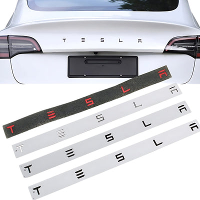 Logo Lettres TESLA Coffre ABS 3D Noir Rouge Chrome - vue de profil - Becquet Voiture