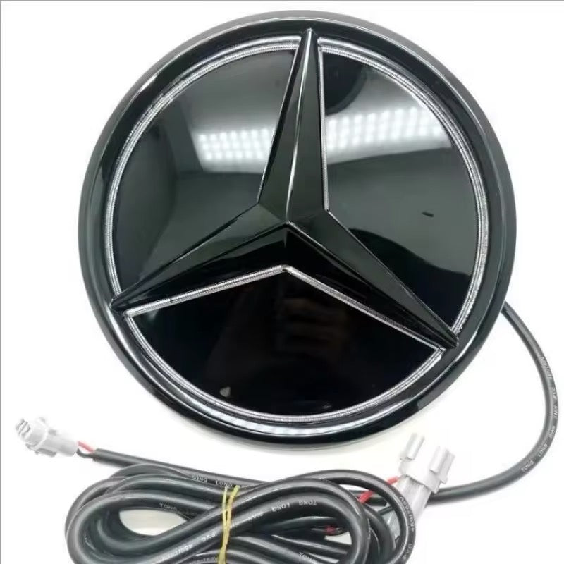 Logo lumineux Mercedes calandre LED - vue arrière - Becquet Voiture