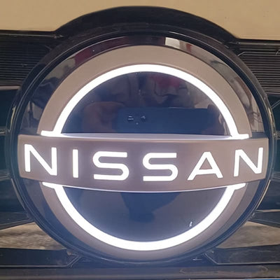 Logo Nissan Lumineux Calandre LED 130 150 176mm - vue de face - Becquet Voiture