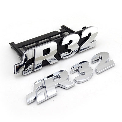 Logo R32 VW Golf Mk4 Mk5 Avant Arrière - packshot studio - Becquet Voiture