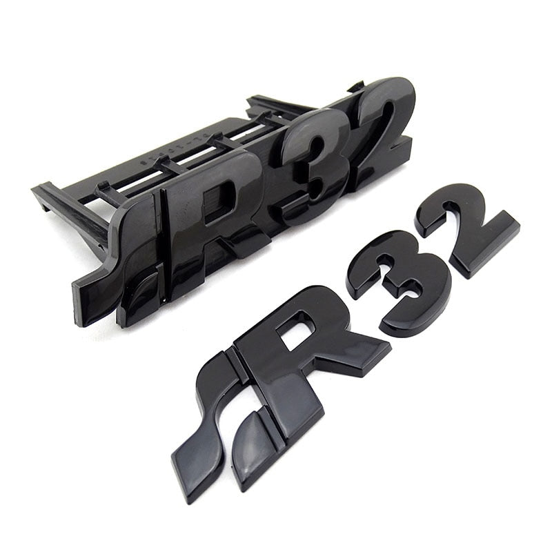 Logo R32 VW Golf Mk4 Mk5 Avant Arrière - vue de face - Becquet Voiture