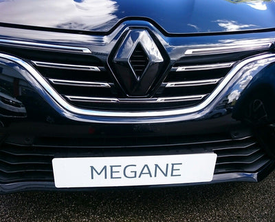 Logo Renault Megane 3, Captur et Clio Noir Brillant (13-18) - vue de profil - Becquet Voiture