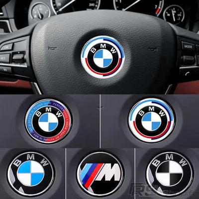Logo Volant BMW 45mm Carbone Bleu Blanc M Perf - vue de face - Becquet Voiture