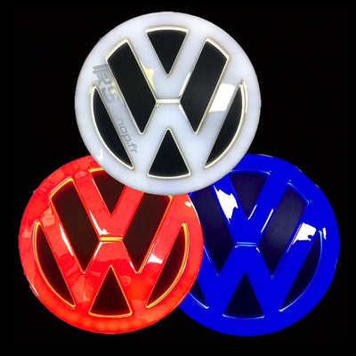 Logo VW Arrière LED Golf 5 6 7 Chrome 110mm - vue de trois-quarts - Becquet Voiture